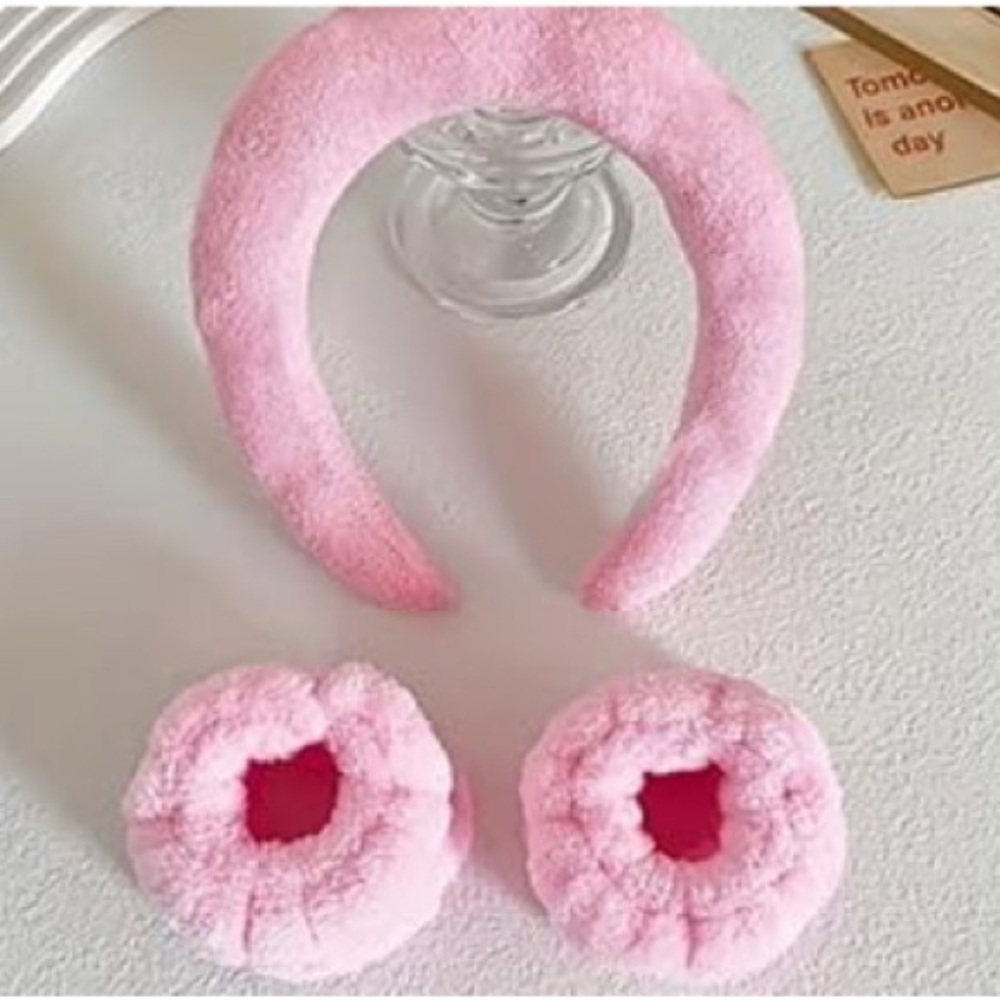Pink Plush Headband and Scrunchies Set - Picture 1 of 3